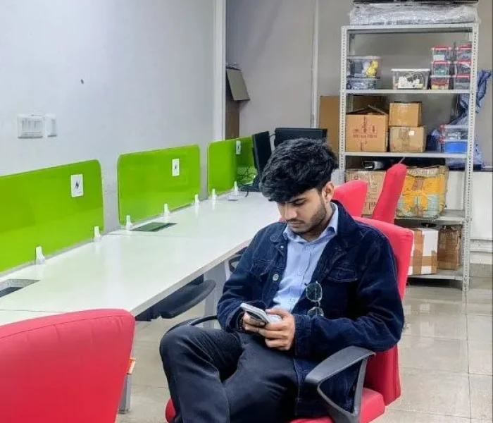 photo_6298409561102160238_y